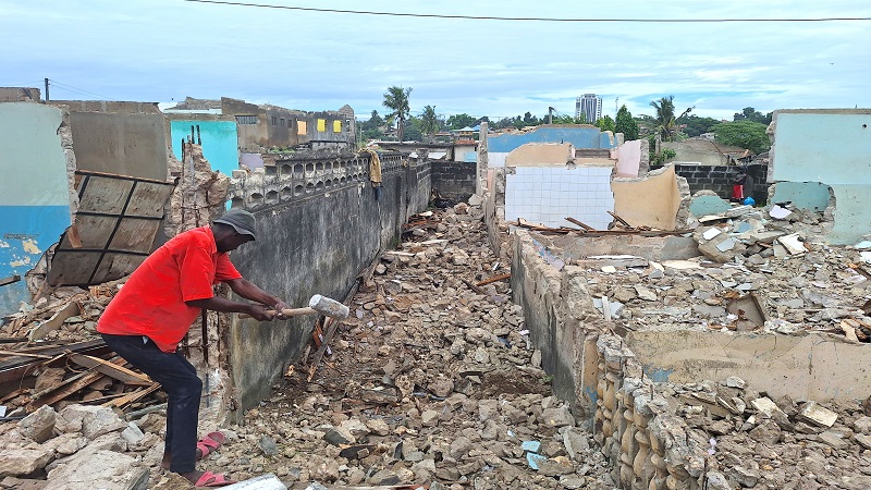 Demolition of a house standing in Dar es Salaam’s flood-prone Jangwani area under way yesterday to pave the way for the implementation of the Msimbazi Valley redevelopment project. 