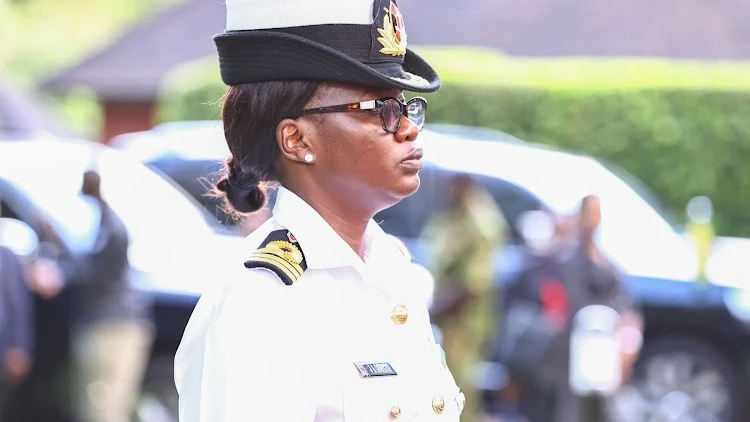 Deputy Aide De Camp Joan Osweto pictured made her first public appearance at Sagana State Lodge on Thursday, April 18, in Nyeri. Read more: https://www.tuko.co.ke/kenya/545393-nyeri-william-ruto-shows-female-aide-de-camp-kenya-navy