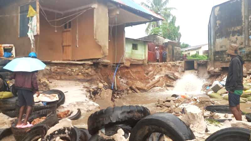  ‘Wavuvi Village’ at serious risk of being swept away by raging floodwaters. 