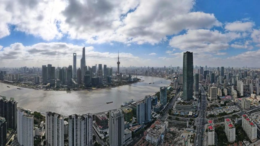 File photo shows a view of Lujiazui area in the China (Shanghai) Pilot Free Trade Zone in east China's Shanghai. 