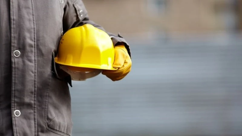  



Employees must be provided with personal protective equipment (PPE) to protect them from potential hazards.