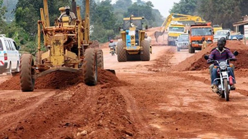 
Consultant team set to study the upgrade of the 256km transnational road.