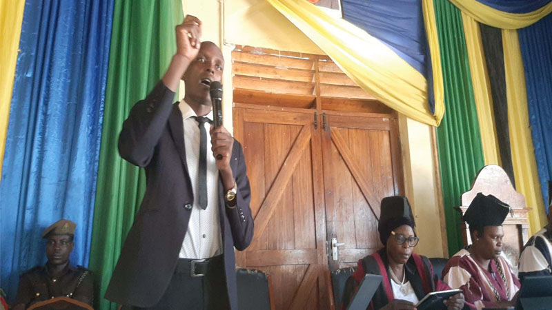 Akili Platform Tanzania managing director Roghat Robert pictured in Tabora municipality yesterday addressing councillors at a meeting where he was invited to make a presentation on mental health.